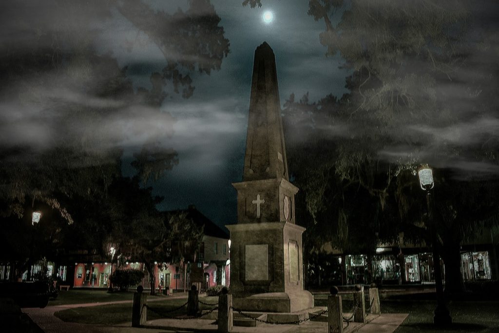 A pillar in the middle of downtown St. Augustine